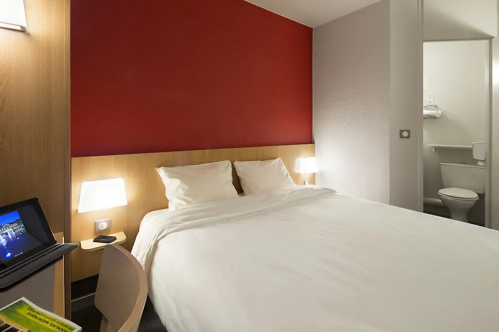 B&B Hotel Lyon Grand Stade Meyzieu