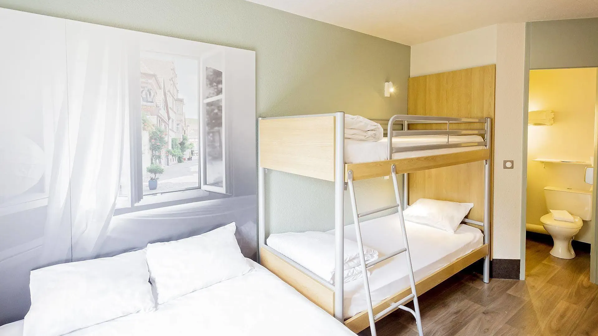 B&B Hotel Lyon Grand Stade Meyzieu