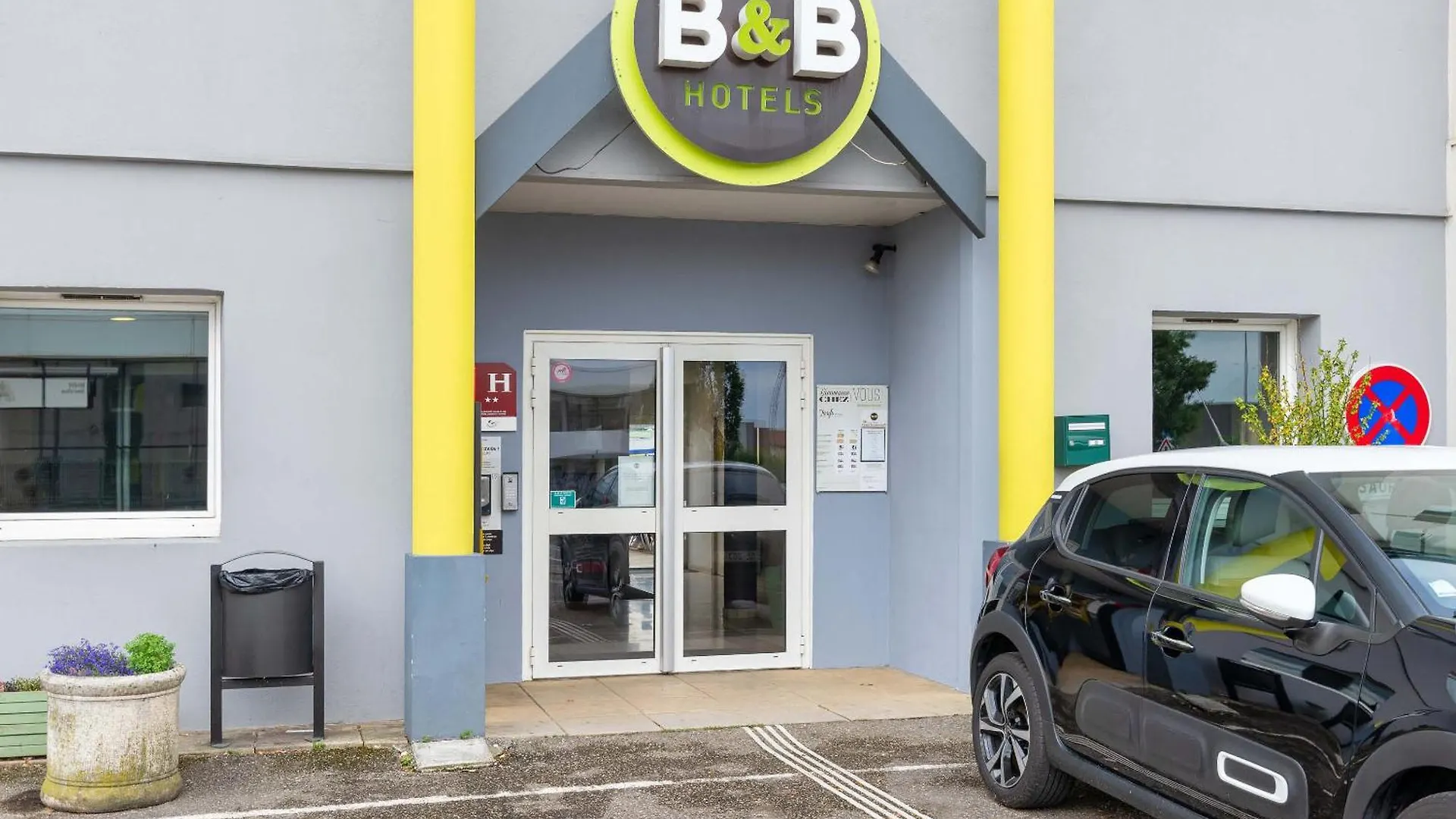 B&B Hotel Lyon Grand Stade Meyzieu 2*,  France